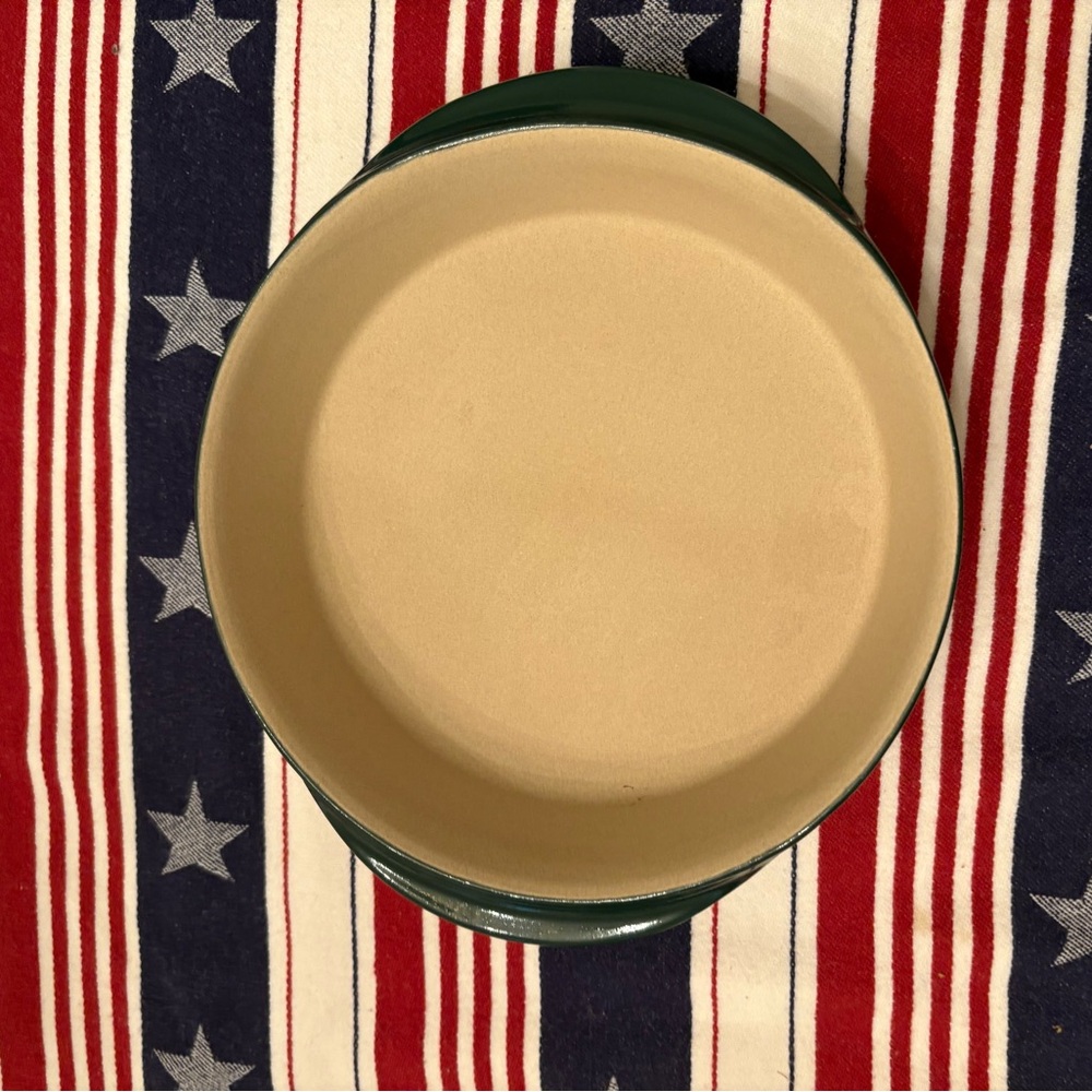 The Pampered Chef Green  Round Dish